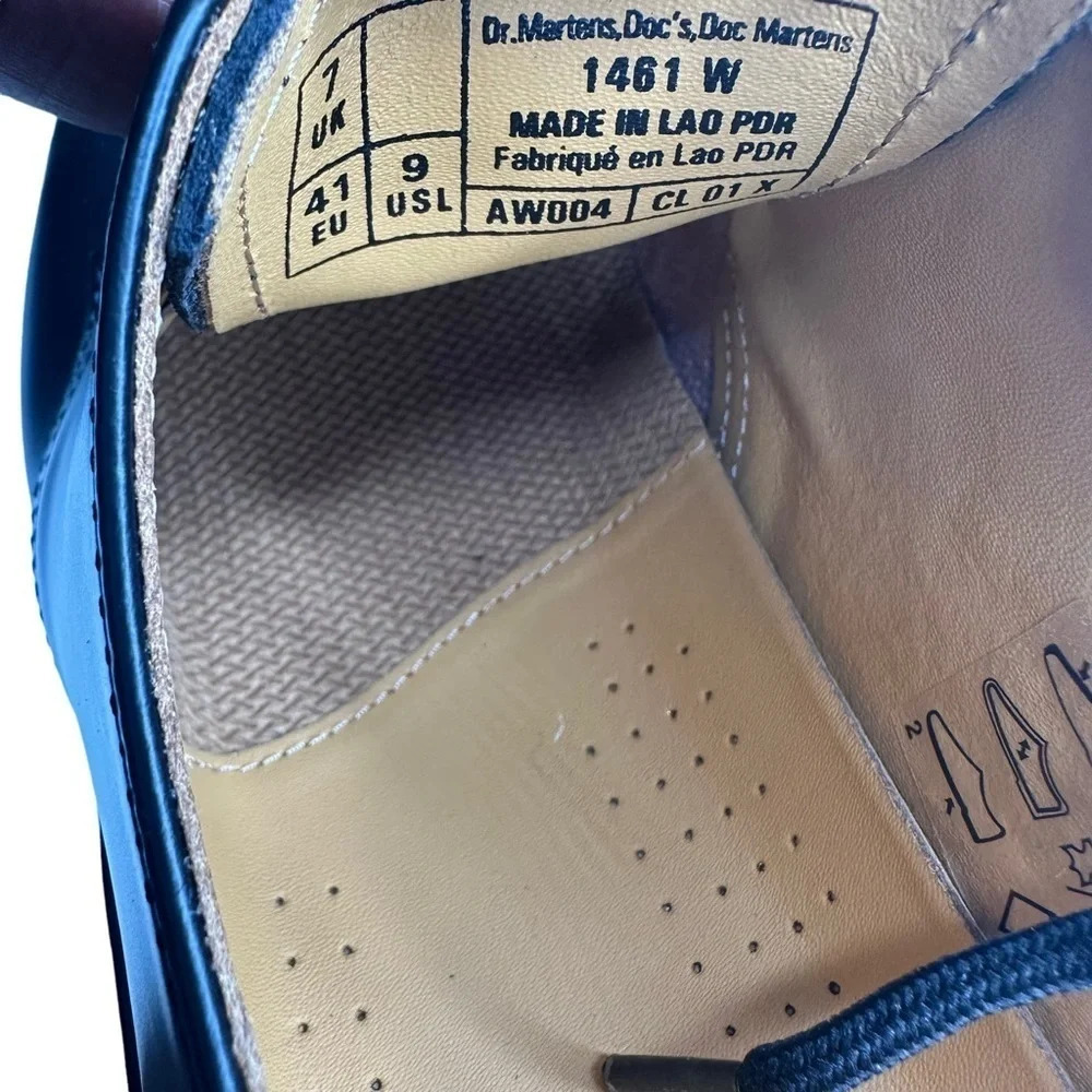 Dr. Martens 1461 Women's Smooth Leather Oxford Shoes. Sz: 9 - Picture 11 of 12